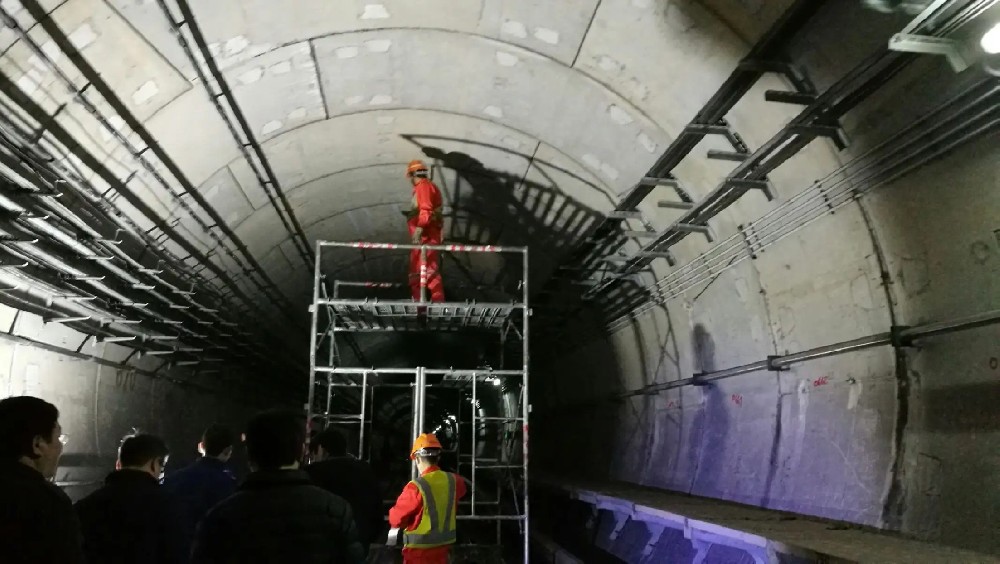 布尔津地铁线路病害整治及养护维修